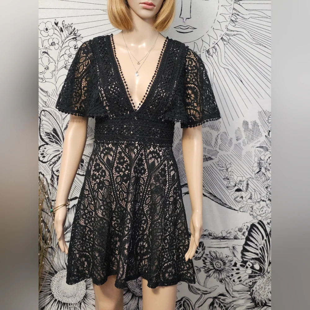 Like New Lulu's Elegant Black Lace Mini Dress Fully Lined Small - Picture 3 of 11